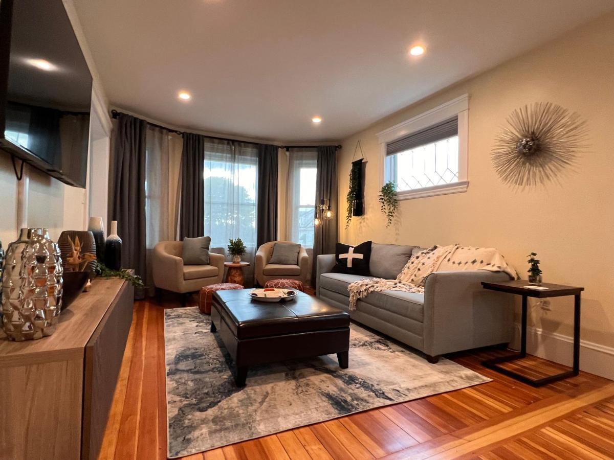 Your Boston Retreat - Great Porches - 2/Br Sleep 6 Everett Exterior photo